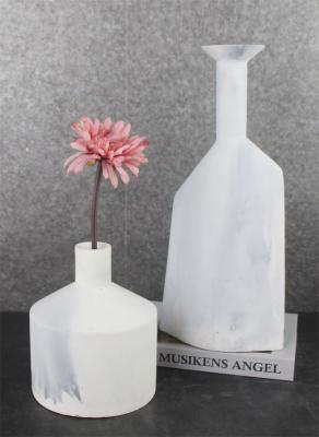resin vase