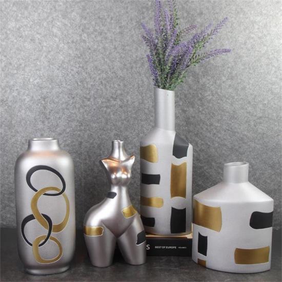 resin vase