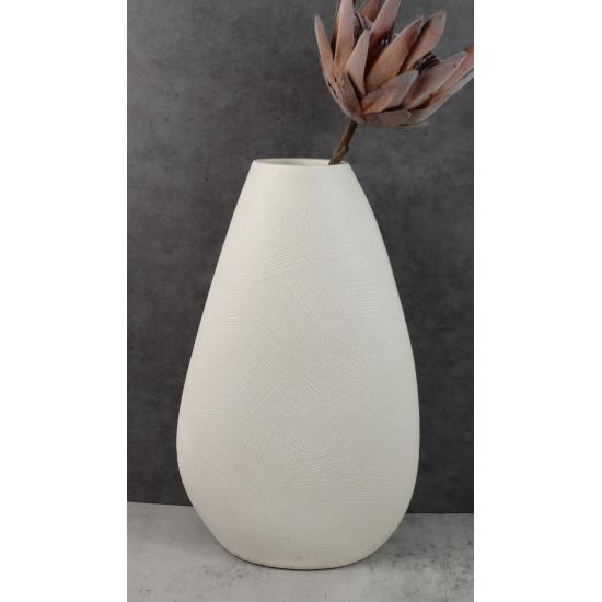 resin vase
